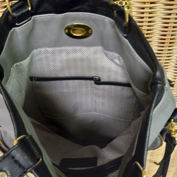 Steve Madden Tote Faux Leather Gray & Black Gym, Travel, Carry-on Bag - Picture 6 of 13